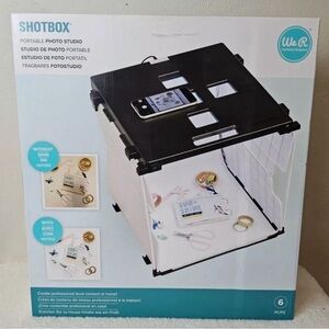 BRAND NEW! We R Memory Keepers small business Shotbox Portable Photo box
